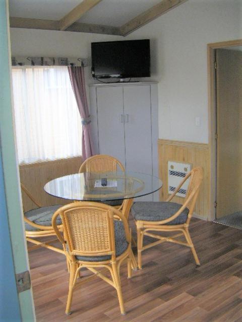 Bega Village Motor Inn Exterior foto